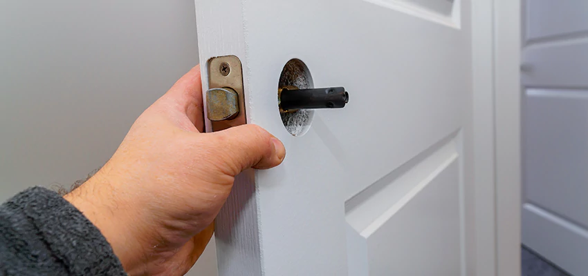 Nighttime Locksmith For Lock Repair in Castaic, CA