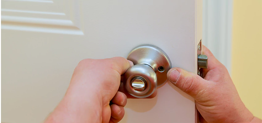 After-hours Locksmith For Lock And Key Installation in Castaic, CA